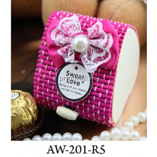Favor Bamboo Box " Love Shape " ( AW-201 )