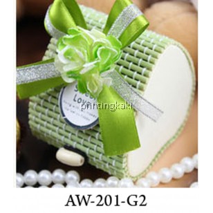 Favor Bamboo Box " Love Shape " ( AW-201 )